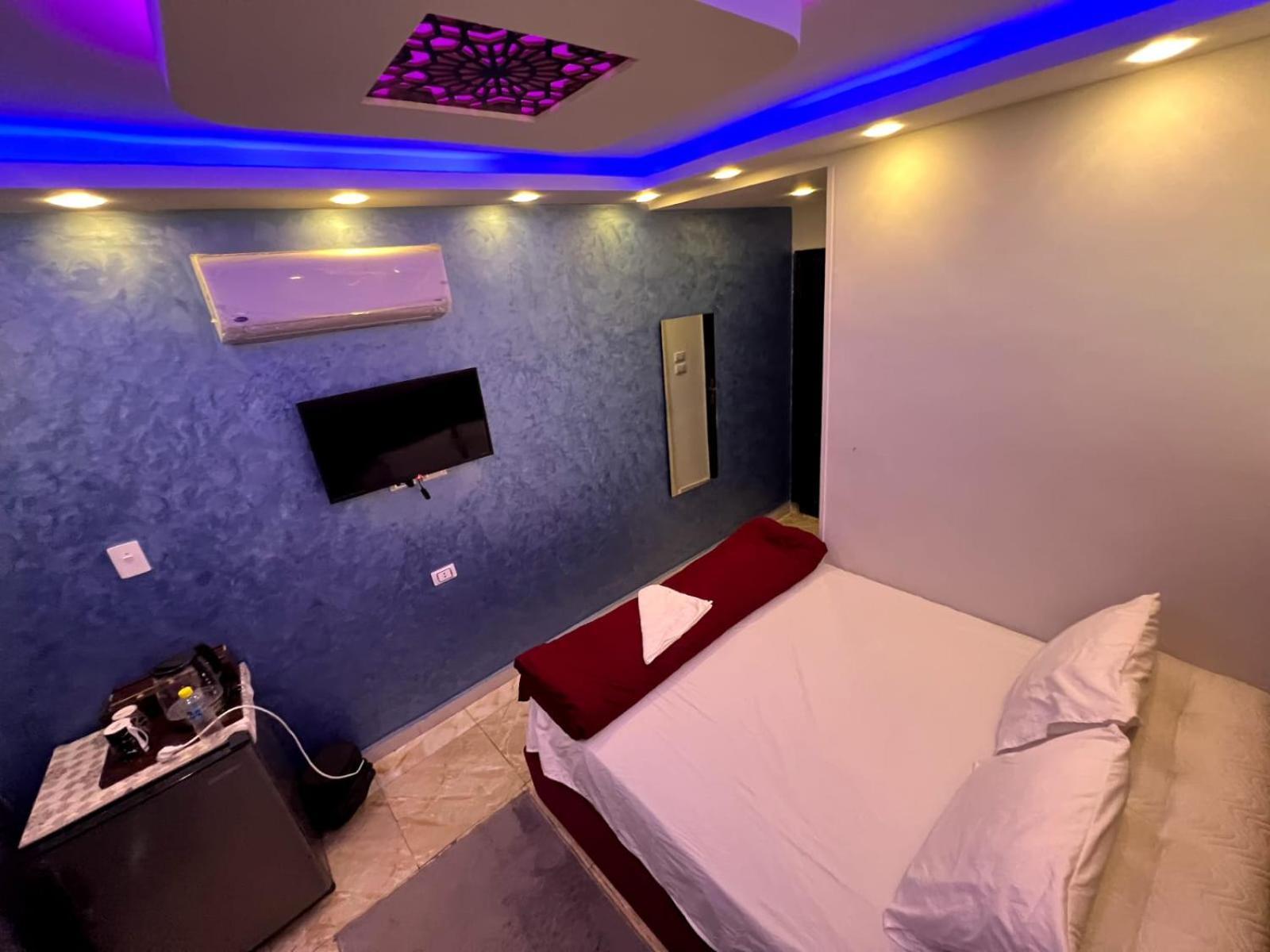 Orion Pyramids View Hotel Kafrat al Jabal Exterior photo